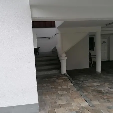 Mayrl Apartment *